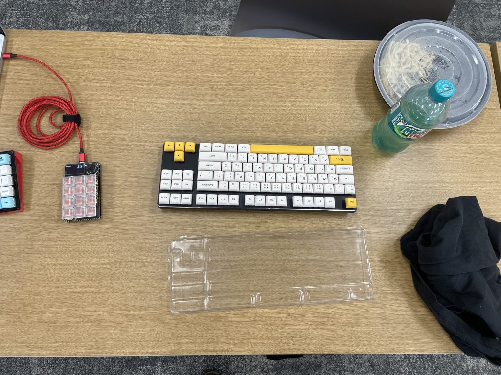 An attendee's keyboard.